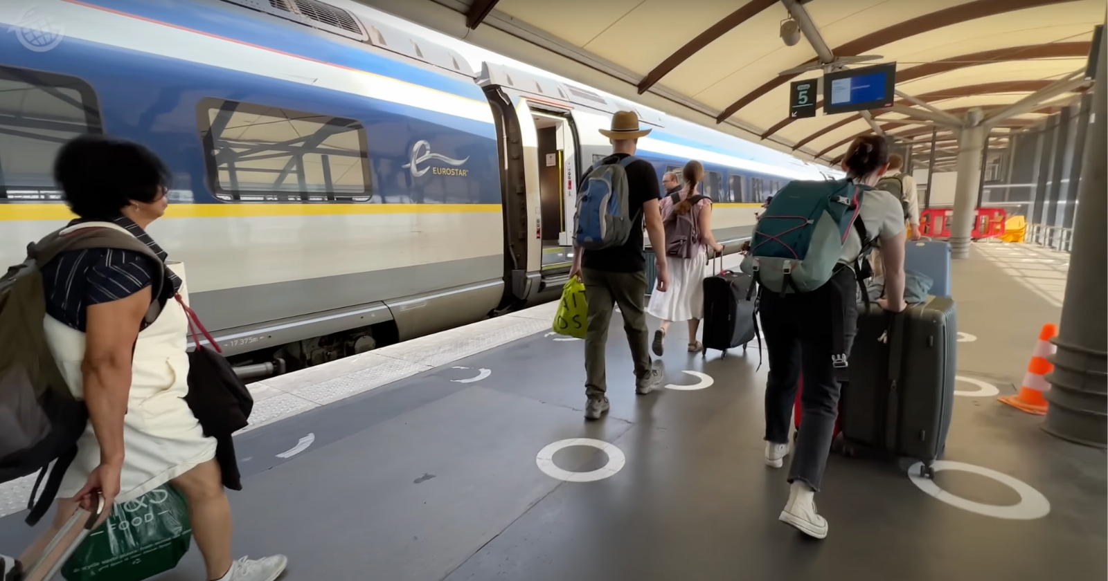 how-long-are-you-underwater-on-the-eurostar-and-can-you-see-the-water